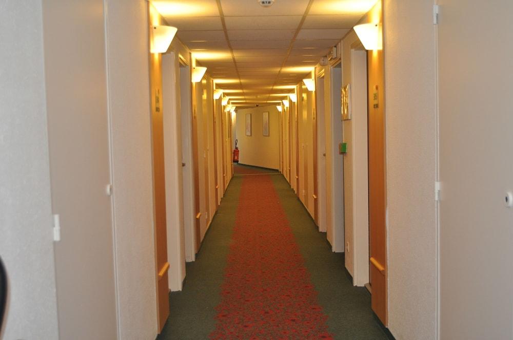 Hotel Ibis Centre 3*