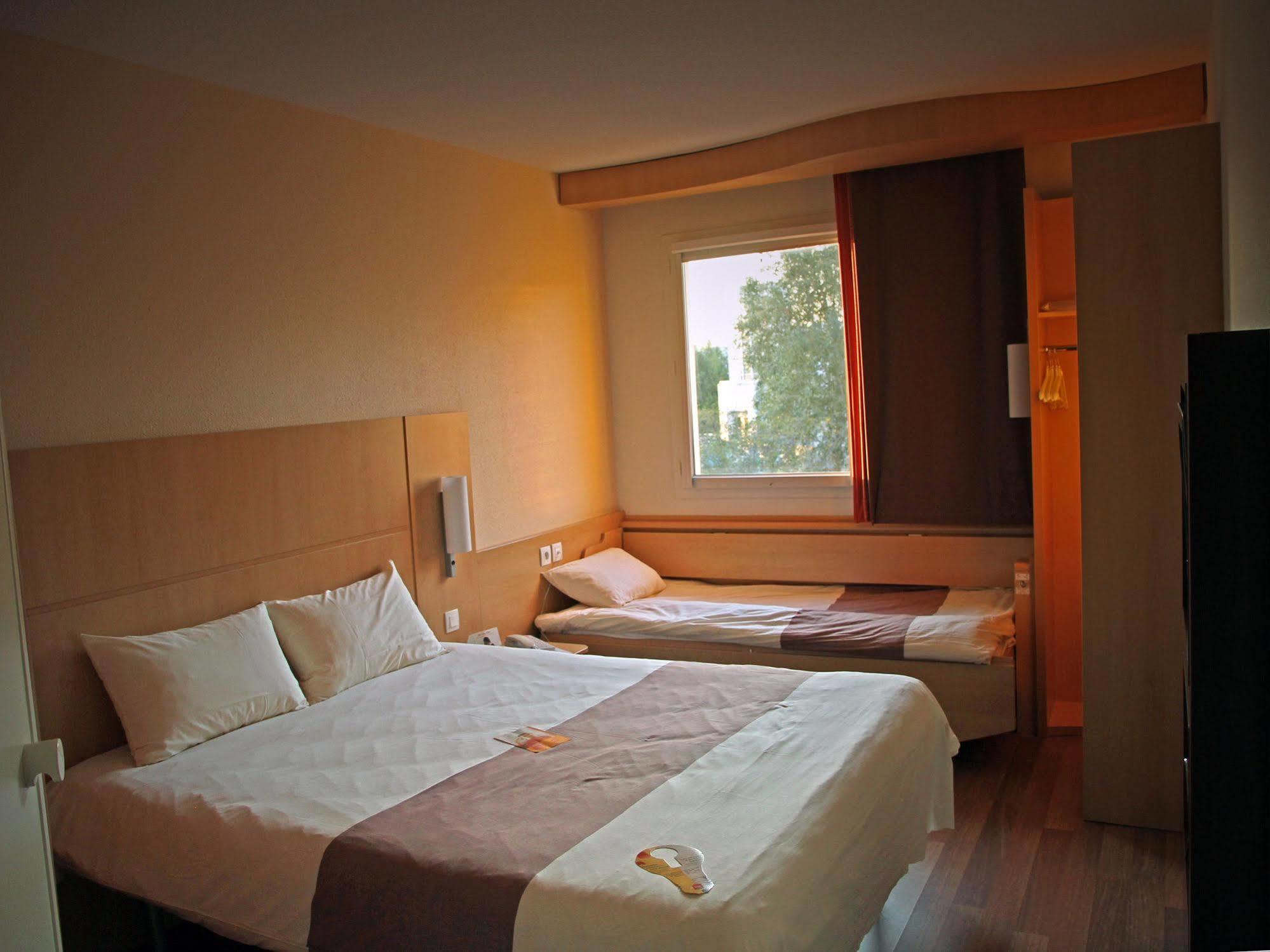 Hotel Ibis Centre 3*