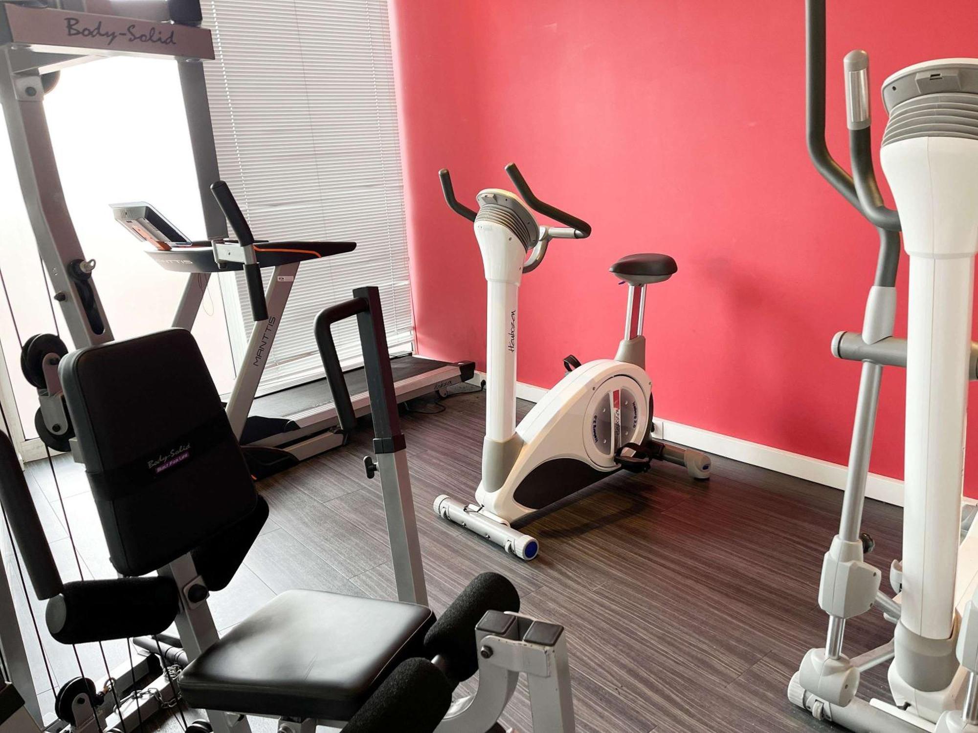 Hotel Ibis Centre 3*